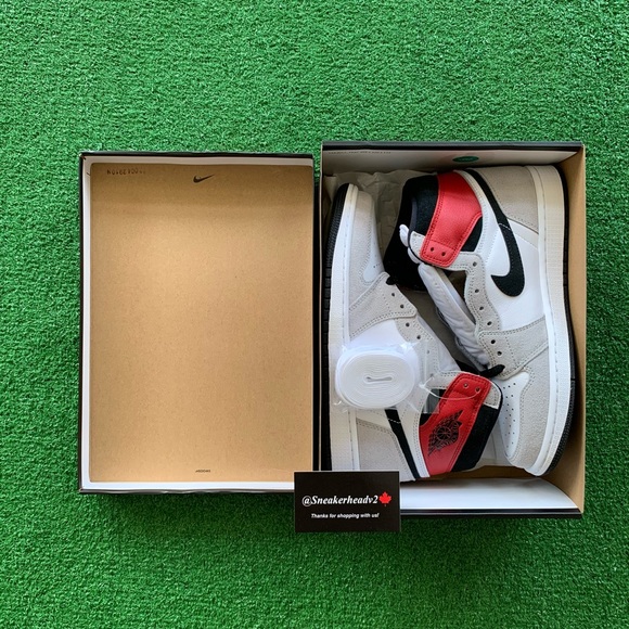 -Edm- 💨 Air Jordan 1 High ‘Light Smoke Grey’ (Sz 9) - Picture 9 of 10